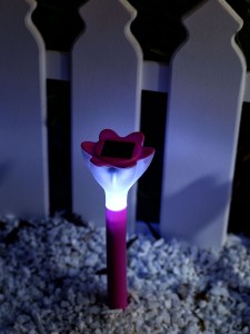 Uniel св-к на солн.батарее 1LED h=30,5см пластик/розовый USL-C-420/PT305 Pink crocus, в пакете