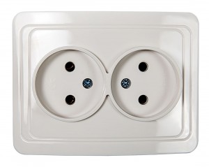 ASD/InHome CLASSICO роз. СУ 2 мест. 16А бел. (керам. осн.) 2102