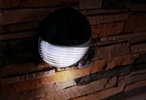Uniel св-к на солн.батарее настенный 2LED 4000K 110x50 USL-F-151/PТ110 BRIGHT