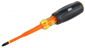 IEK ARMA2L 5 Отвертка диэлектрическая крест. SLIM PZ2х100 Т3, до 1000В A2L5-SC31-T3-PZ-20-100