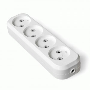IONICH (UNIVersal) колодка 4 гн. 10А 250В (белая, корп. PS) 1519