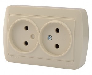 Lezard DEMET роз. ОУ 2 мест. 16А    крем (основание PBT, корпус PC) 711-0300-128