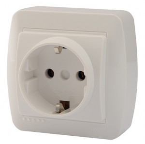 Lezard DEMET роз. ОУ 1 мест. 16А (земля),  бел. (основание PBT, корпус PC) 711-0200-122