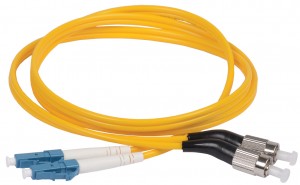 ITK оптический коммут. шнур (патч-корд), SM, 9/125 (OS2), FC/UPC-LC/UPC,(Duplex),2м