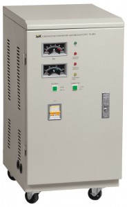 IEK Стабилизатор напряжения электромех. СНИ1-7 кВА однофазный