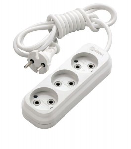 Makel сет. удл. ПВС 2х0.75 3 роз. 10 м 10А MGP128