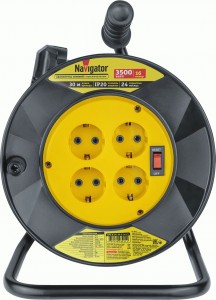 Navigator Силовой удлинитель на катушке NPE-R-04-30-E-3х1.5 4 гн. c/з 30м ПВС 93911