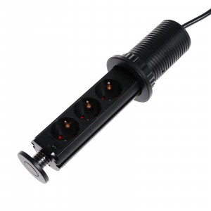 Luazon Lighting мебел роз. СУ 16А 3 роз. выдвиж., врезная в стол, провод 1.8 м черная PP-039 5470190