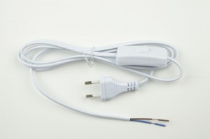 Uniel сетевой шнур 2A 500W 1,7м с вилкой и выключателем для бра, белый UCX-C10/02A-170 WHITE