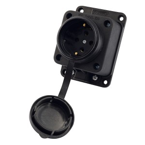 Lezard розетка прямая с загл. каучук 2Р+РЕ 1х16А 220-240V IP44 106-0400-0103