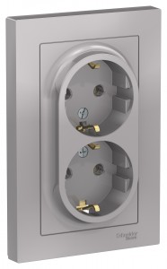 Schneider AtlasDesign роз. СУ 2 мест. алюминий (пласт. осн., земля) ATN000324