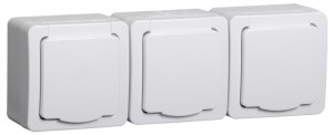 IEK ГЕРМЕС PLUS РСб23-3-ГПБб роз. 3 мест. земля ОУ IP54 (белый) ERMP32-K01-16-54-EC