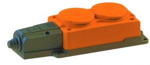 NE-AD колодка ОУ двойная 2 гн. с загл. каучук 2P+PE 1x16A 220-240V IP54 оранж 4112 (Турция)